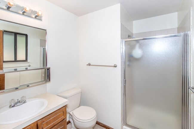 Building Photo - All Brick Home on a Quite Street