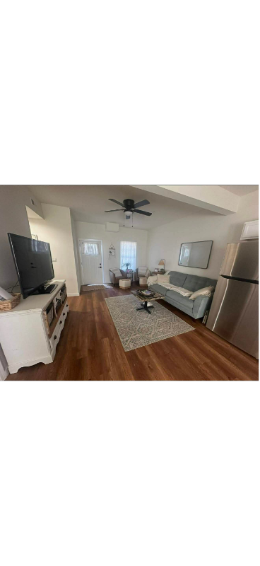 Building Photo - 305-365 Barkley Landing Dr