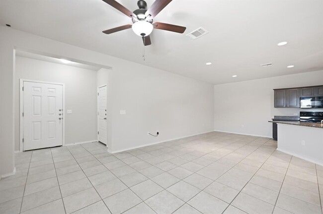 Building Photo - 1733 Davidson Rnch Dr