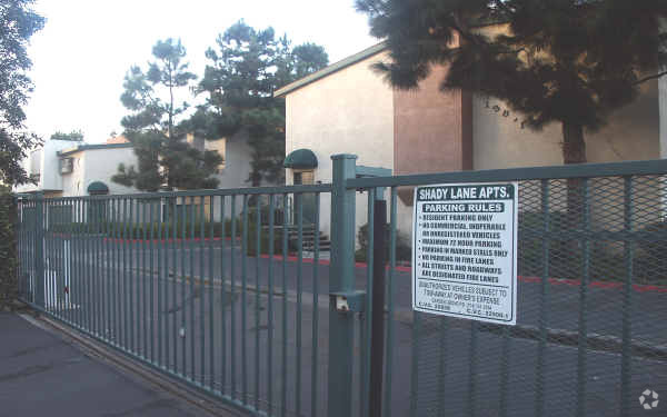 Primary Photo - Shady Lane Apartments