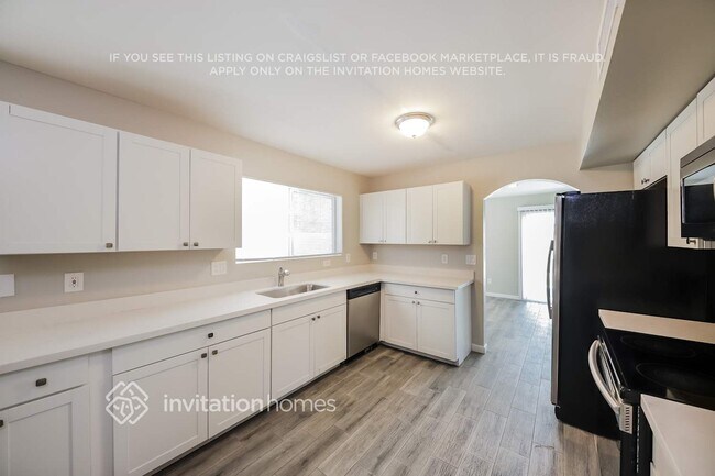 Foto del edificio - 7445 W Eva St