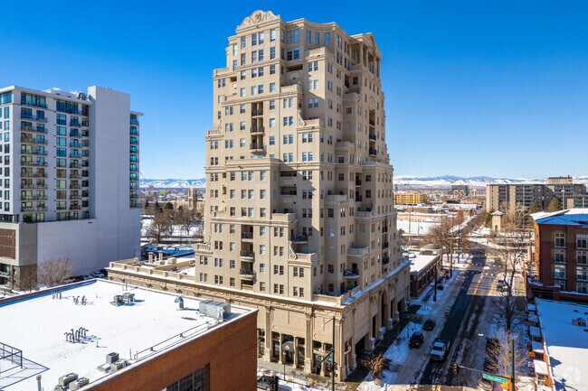 Building Photo - 300 W 11th Ave