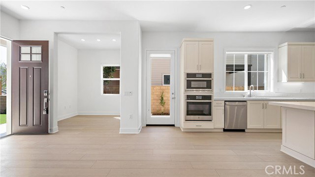 Foto del edificio - 110 Scoville