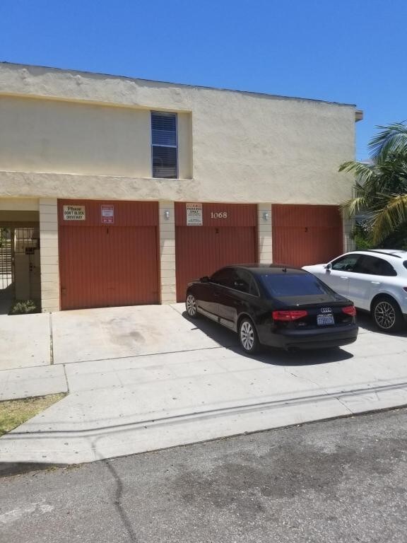 Foto del edificio - 1068 Temple Ave