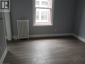 Building Photo - 95 Cayuga St
