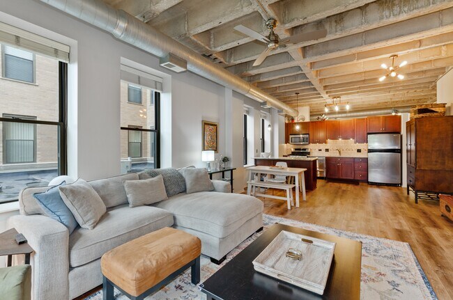 Foto del edificio - 811 S Lytle St