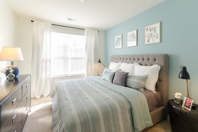 The Victor Stonebridge apartments — community photo - The Victor Stonebridge