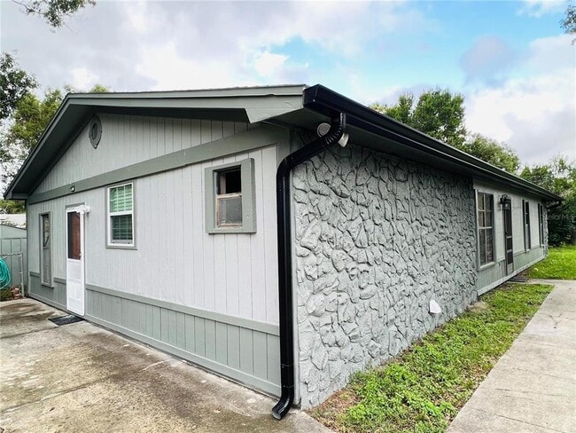 Building Photo - 7925 Napoleon St