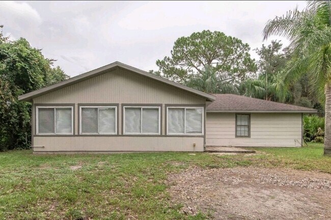 Building Photo - 125 Bonita Rd