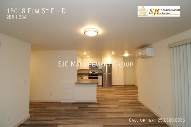 Foto del edificio - Four-plex in Downtown Sumner
