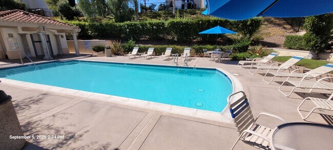 Foto del edificio - Convenient location in Scripps Ranch