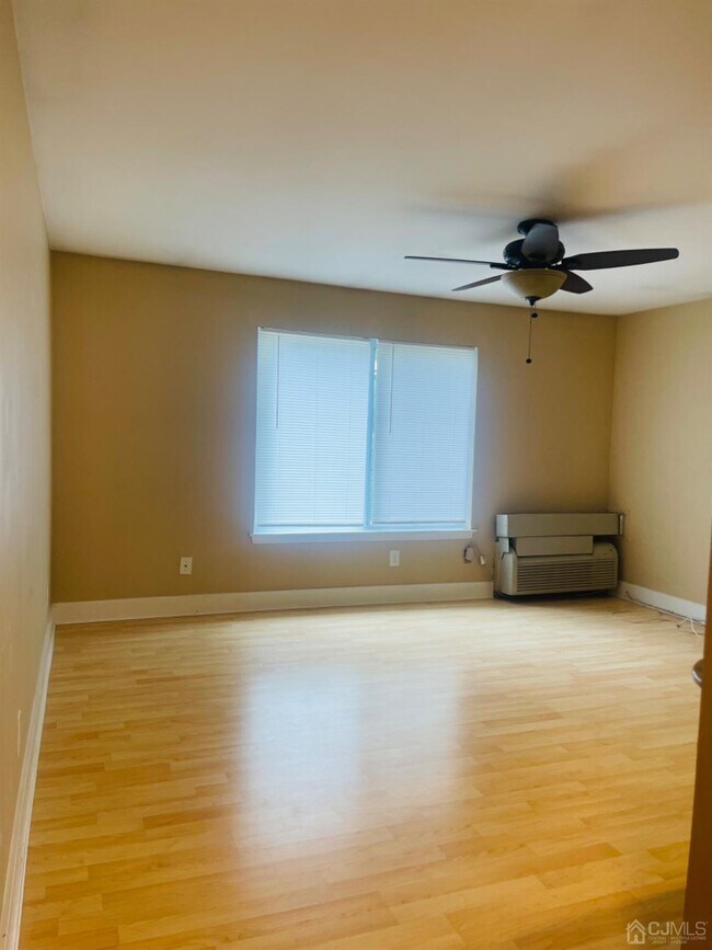 Building Photo - 106 Aimwick Ct