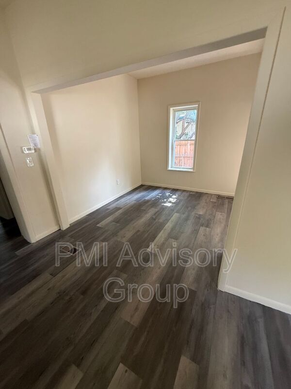 Foto del edificio - 420 SW Clay St