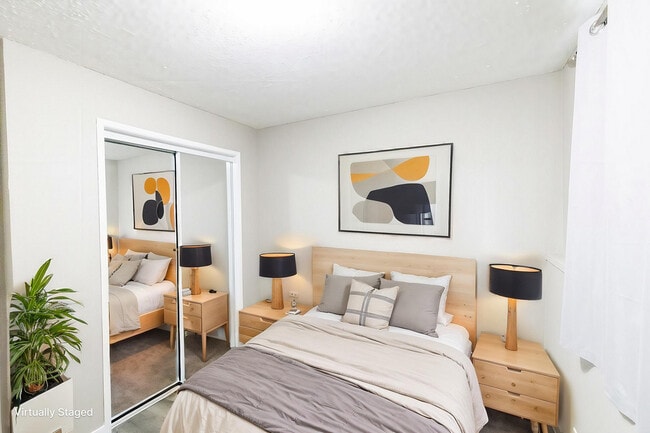 Building Photo - Sunalta 1913