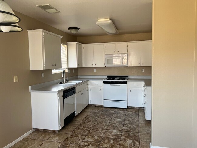 Building Photo - 2152 W. MARTINHO 4 BEDROOM 2 BATHROOM HOME...