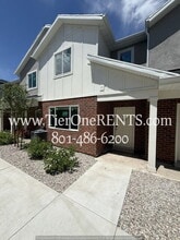Building Photo - 451 W 1025 S