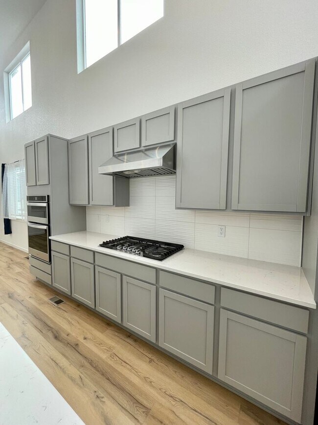 Building Photo - Beautiful 3 Bed 2.5 Bath home in Timnath! ...