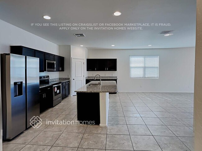 Foto del edificio - 36822 W Maddaloni Ave