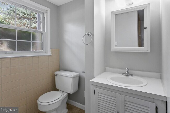 Foto del edificio - 9505 Farmview Ct