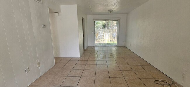 Foto del edificio - 1225 Kennedy Rd