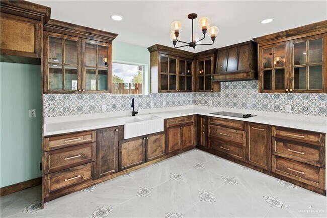 Foto del edificio - 8 Karen Dr