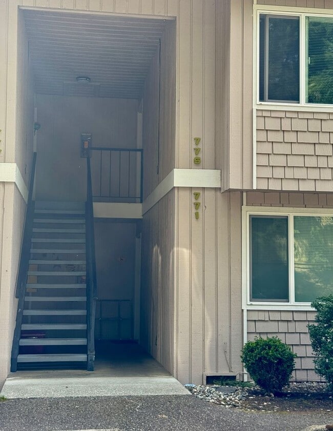 Photo - 77X Four-Plex Apartment