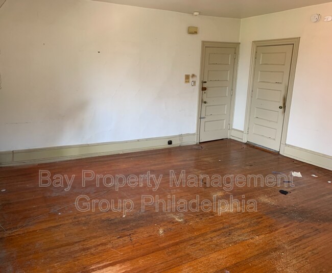 Building Photo - 229 S 22nd St