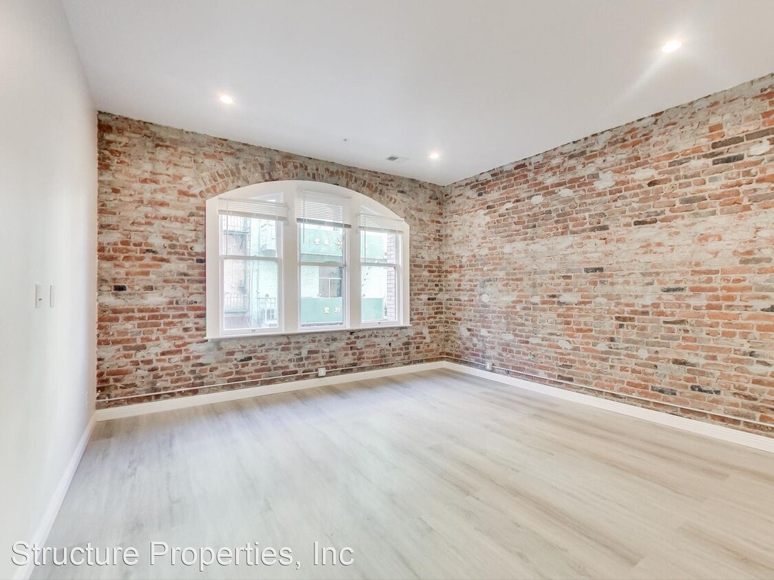 Primary Photo - 124 Waverly Pl