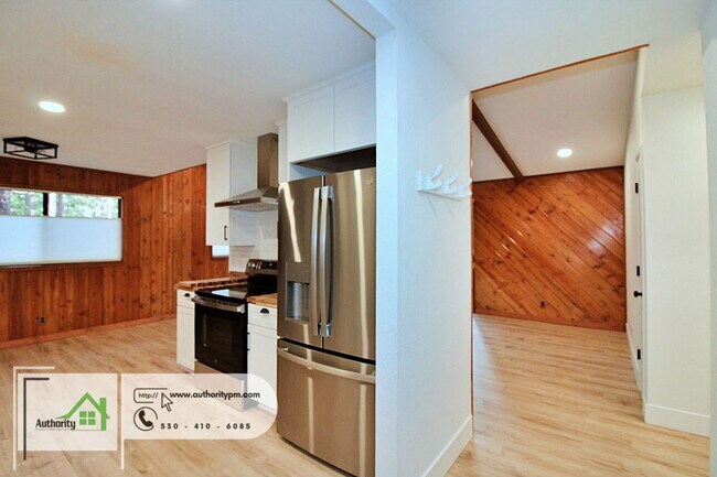 Foto del edificio - 30522 Sleepy Hollow Dr