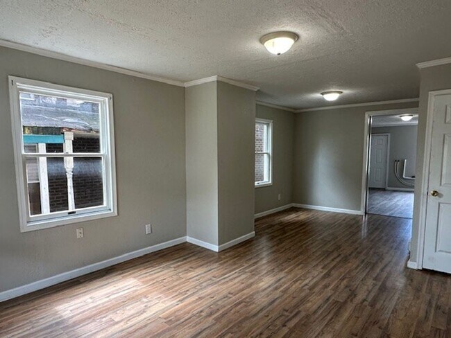 Foto del edificio - 16 1/2 Locust St-