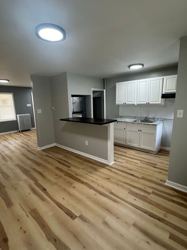 Foto del edificio - Fully renovated 3 Bed townhome