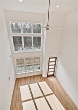 Building Photo - 32 Coalburn Dr