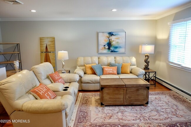 Foto del edificio - 539 Woodland Ave