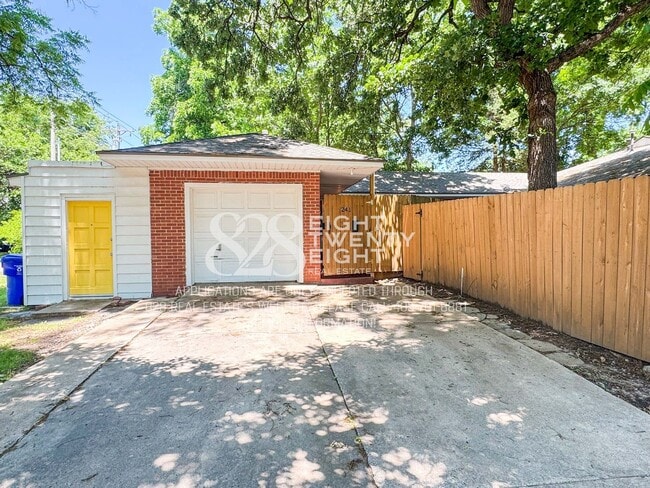 Photo - **COMING SOON FOR JUNE 2026 MOVE IN!** 3 BED/2 BATH DUPLEX - CLOSE TO CAMPUS! Townhome