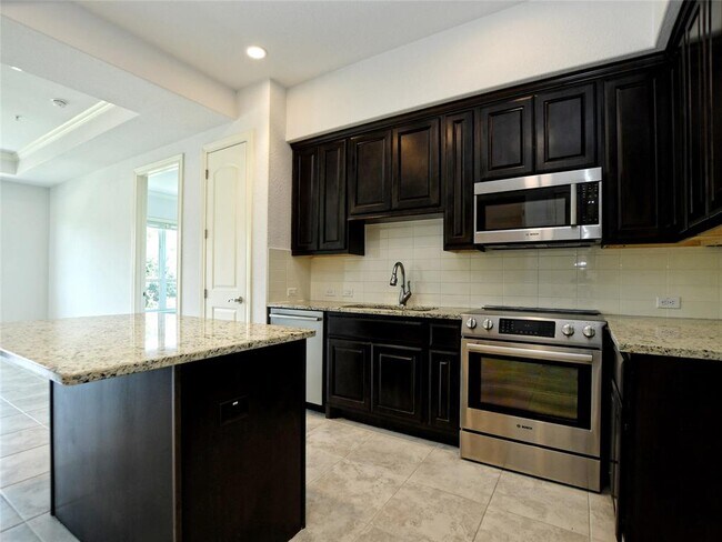 Building Photo - 104 Bella Toscana Ave