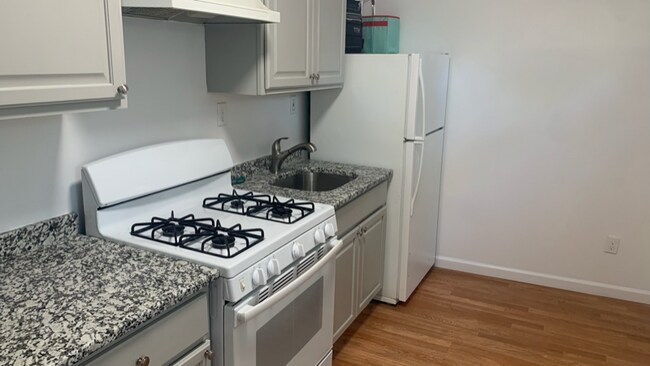 Foto del edificio - 1037 Green St