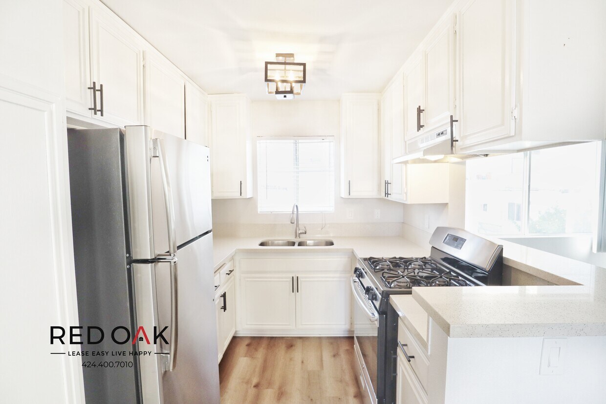 Foto principal - 1540 N Bronson Ave