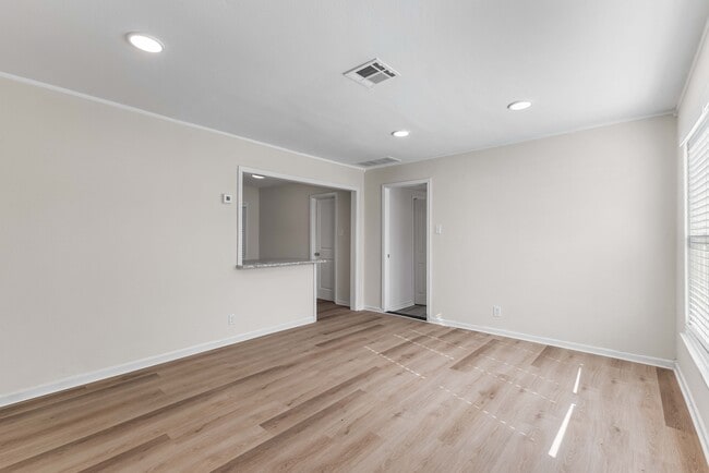 Building Photo - 3817 Lasker Ave