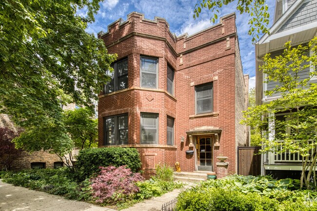 Building Photo - 2152 W Agatite Ave