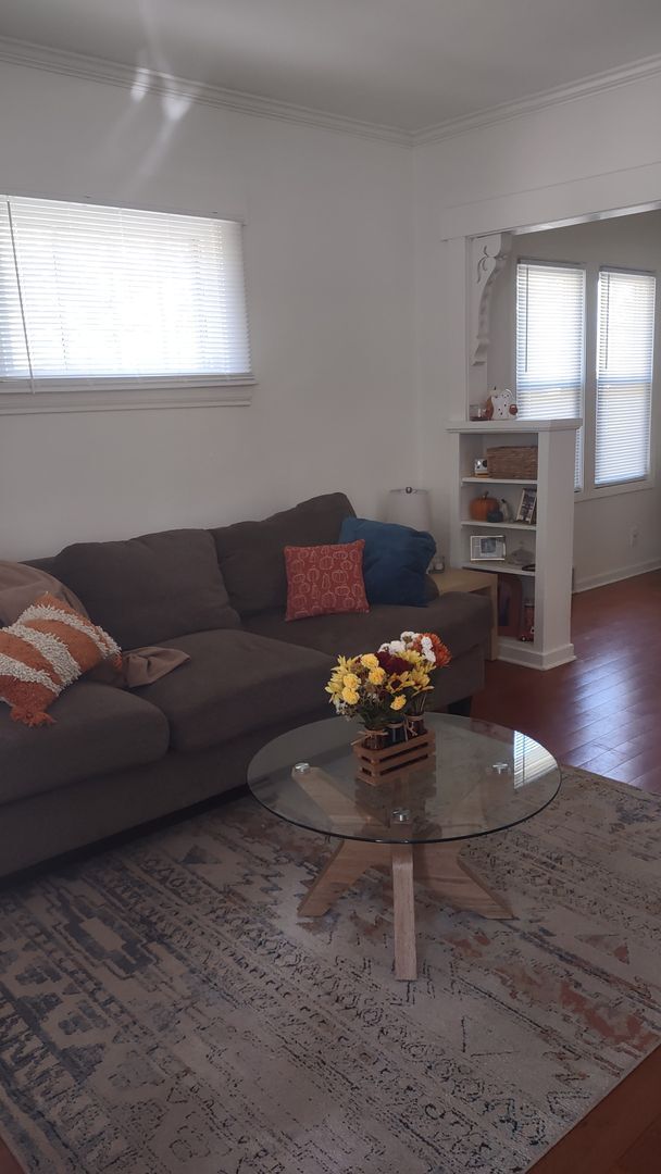 Foto del edificio - Single family Home available July 1st!
