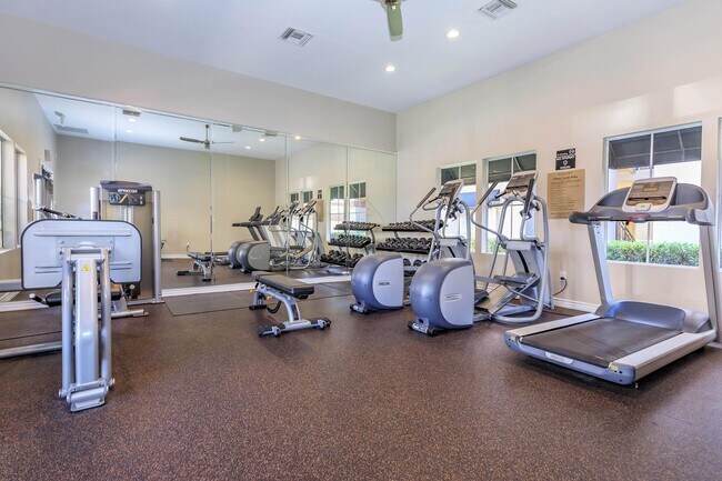 Gimnasio - Villas Antonio Apartment Homes