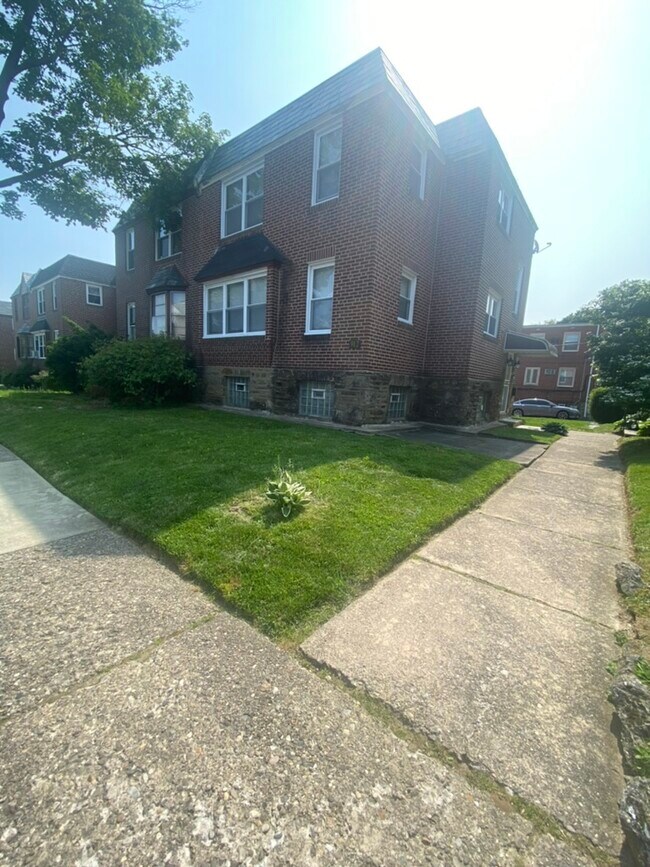 Foto del edificio - 912 East Sharpnack Street