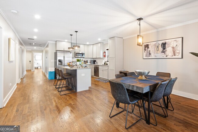 Foto del edificio - 1056 Harwell St NW
