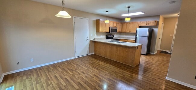 Building Photo - 1564 Nine Iron Dr