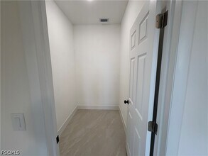 Building Photo - 4812-4814 28th St SW