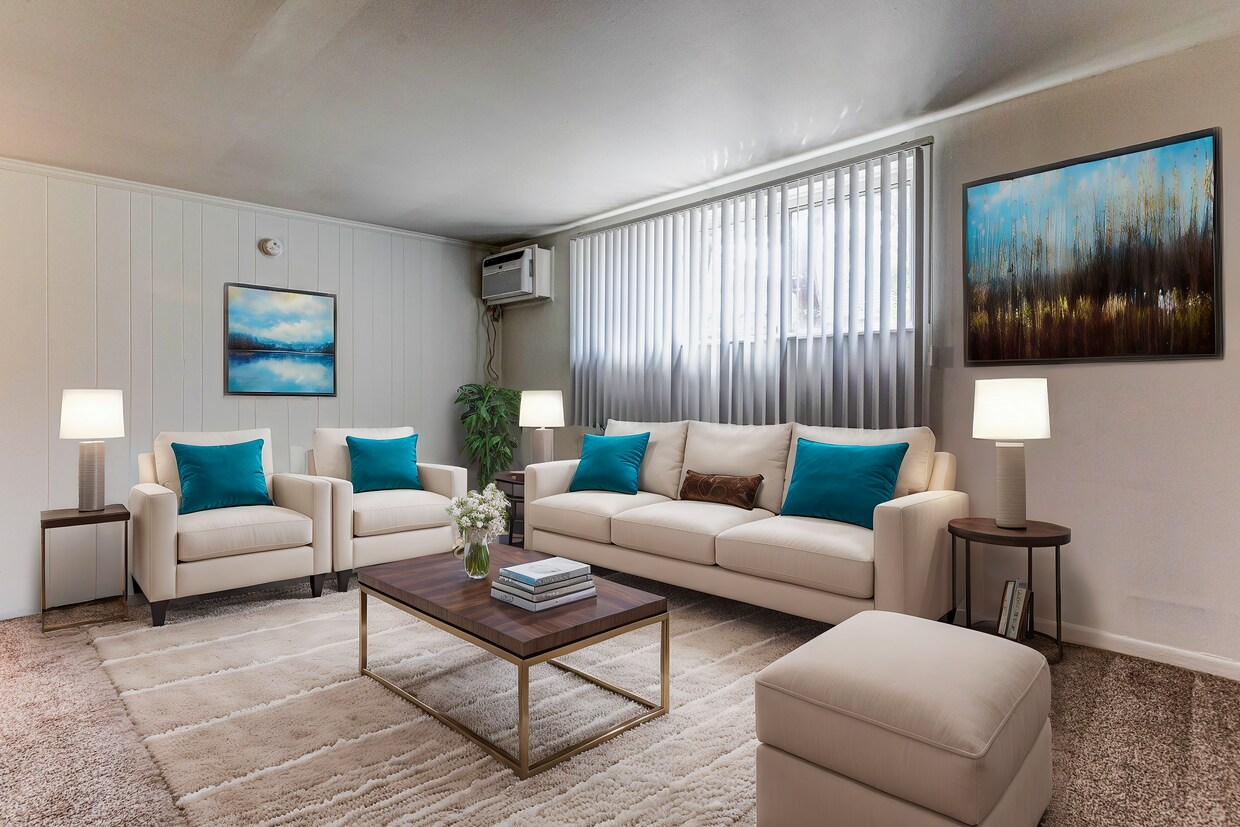 Foto principal - Somerset Manor East Apartments