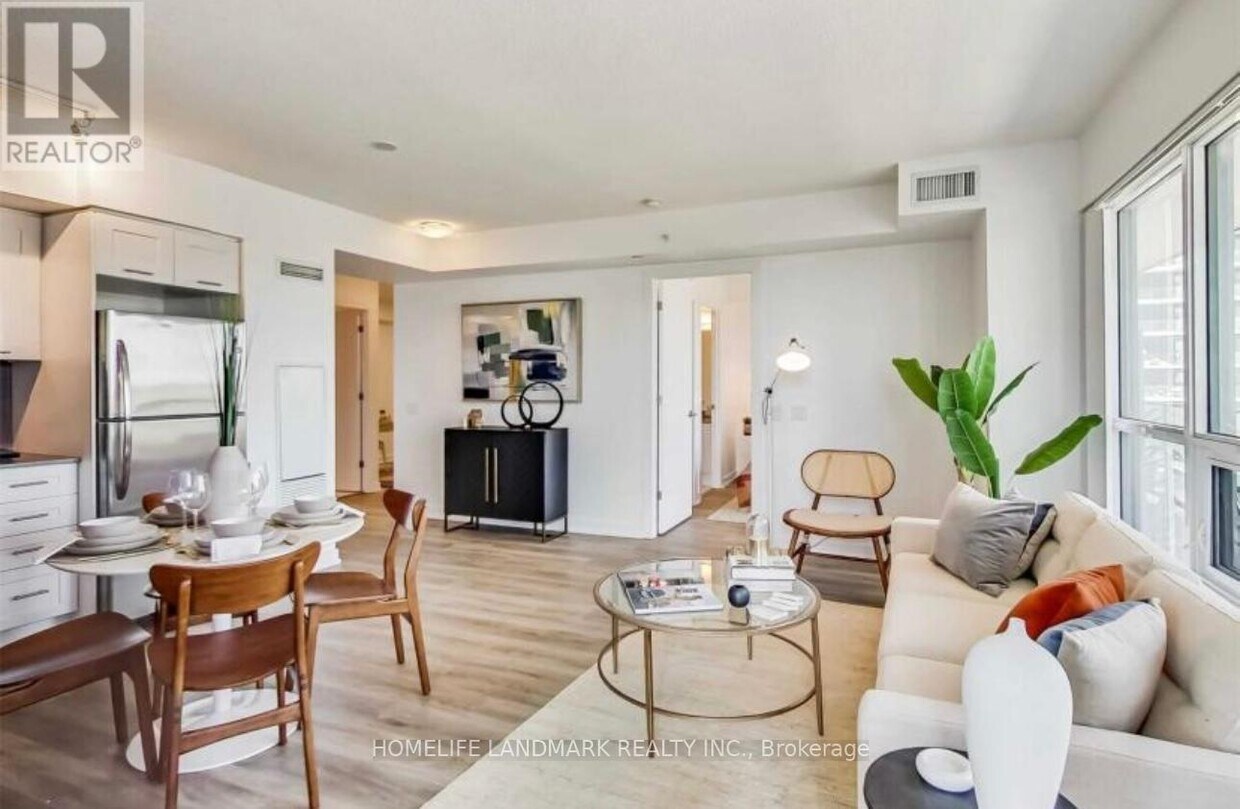 Photo principale - 2220-2220 Lake Shore Blvd W