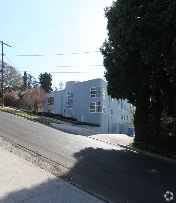Building Photo - 4018 Camero Ave