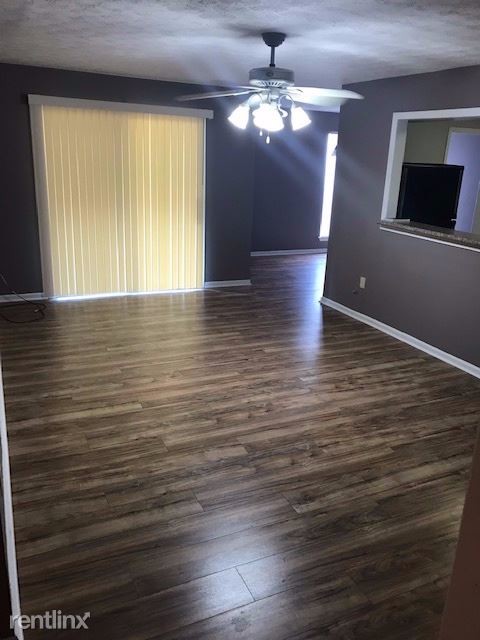 Primary Photo - 172 Scandia Cir