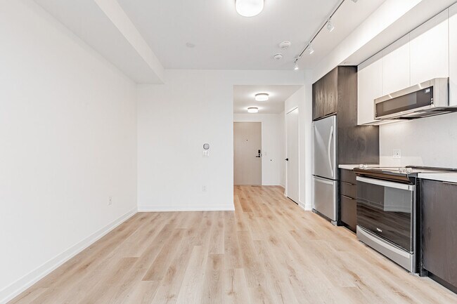 Photo du bâtiment - 5 York Garden Wy